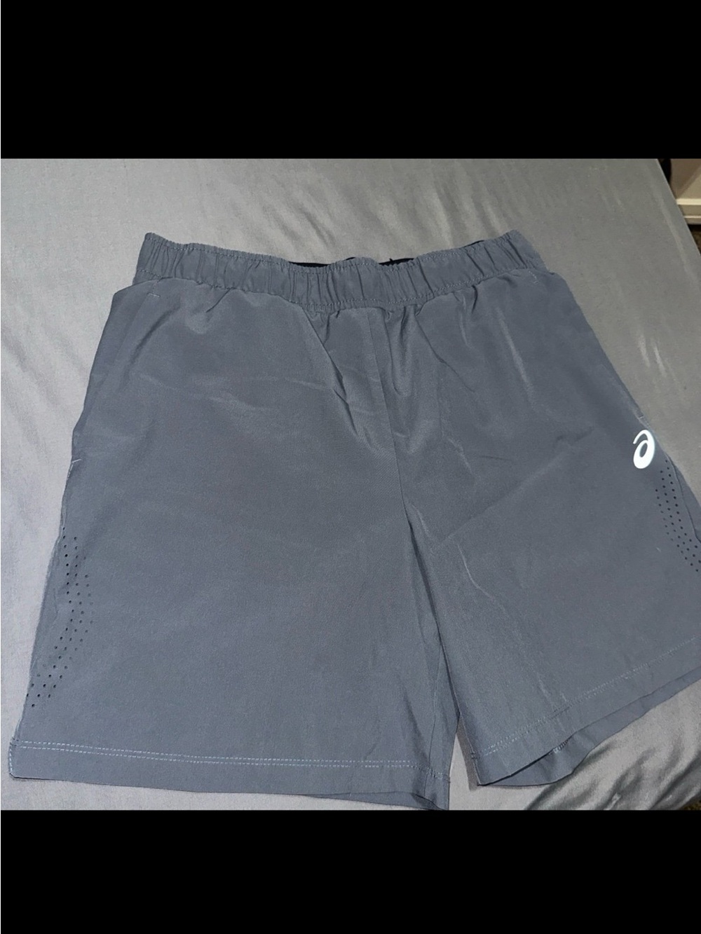 ASICS Men's Athletic / Gym Shorts Gray Size Medium